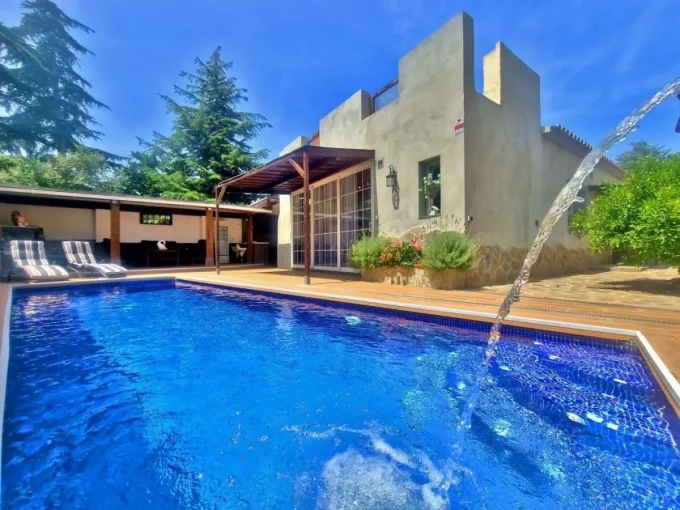 house for sale rosas, 4 rooms 142 m², ground floor, south exposure, near beach