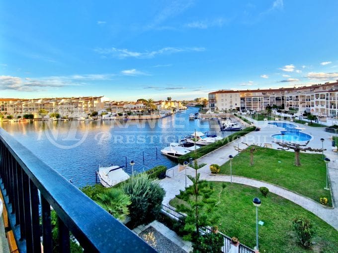 immobilien empuria brava: 2-Zimmer-Wohnung mit Seeblick 53 m², Südlage