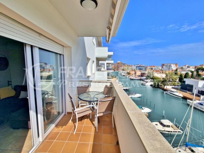 piso en venta rosas, 4 habitaciones vista canal 62 m², 800m de la playa