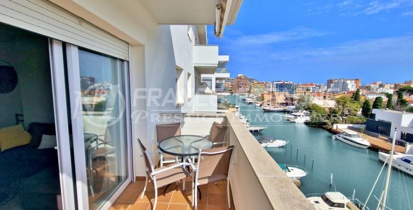 appartement a vendre rosas, 4 pièces vue canal 62 m², à 800m de la plage