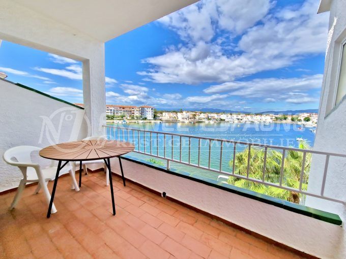 wohnung seeblick empuriabrava 2 zimmer 54 m², terrasse mit blick auf den jachthafen