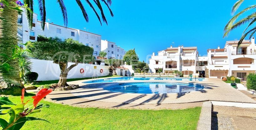 appartement roses 2 pièces 42 m², idéal vacances
