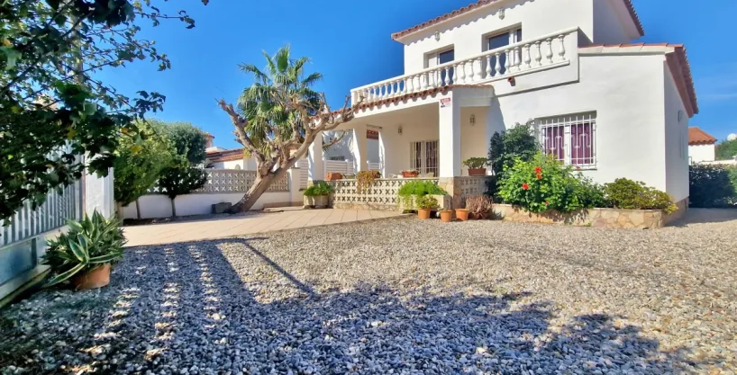 xalet amb encant Empuriabrava 5 habitacions 100 m² , xalet independent